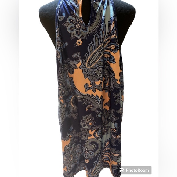 Woman’s Top size 2x - Picture 2 of 4